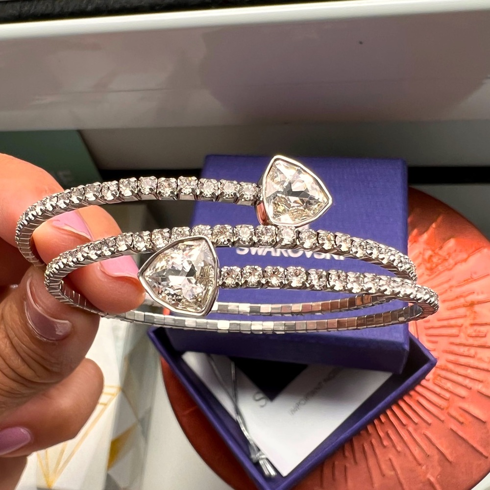 Swarovski Twisty Triangle Silver Bangle  - silver - NEW - Never worn